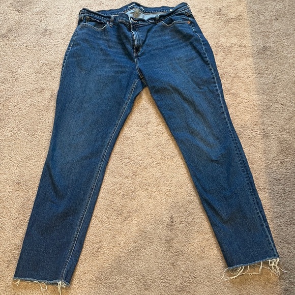 Old Navy - low rise Boyfriend Jeans - 18 - Picture 2 of 3